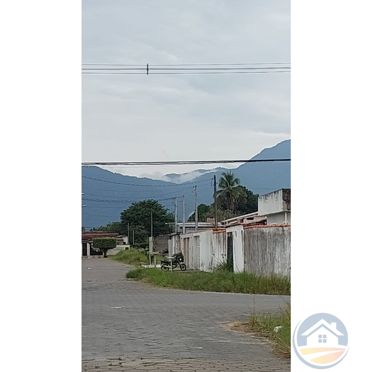 Terreno no bairro Flora Rica II, Lado Linha