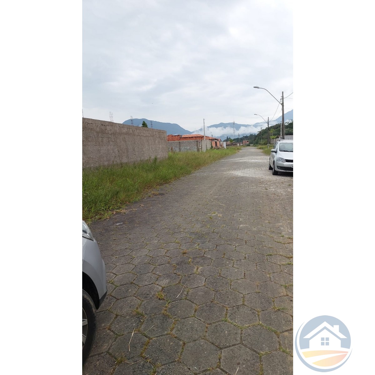 Terreno no bairro Flora Rica II, Lado Linha