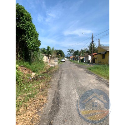 Terreno no bairro Estância Leão Novaes, Lado Linha